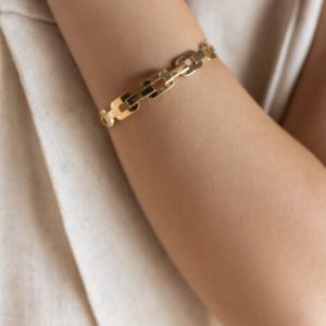 1807 Chain gold cuff bracelet